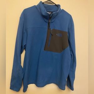 Men’s North Face quarter zip